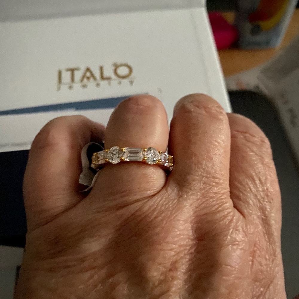 Ring - Picture 5 of 8
